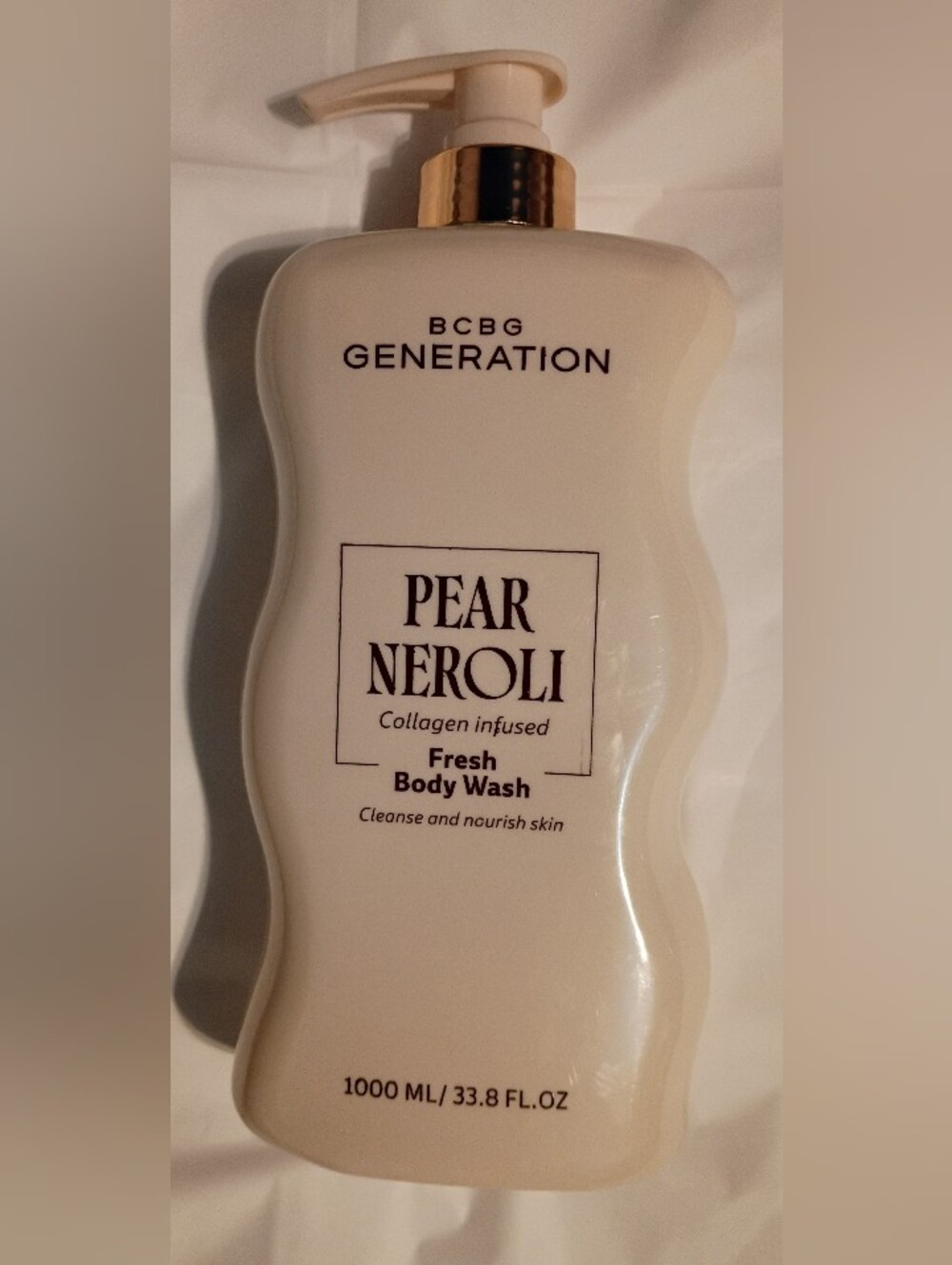 New BCBG Generation Pear Neroli Collagen-infused Fresh Body Wash - 33.8 Fl. Oz